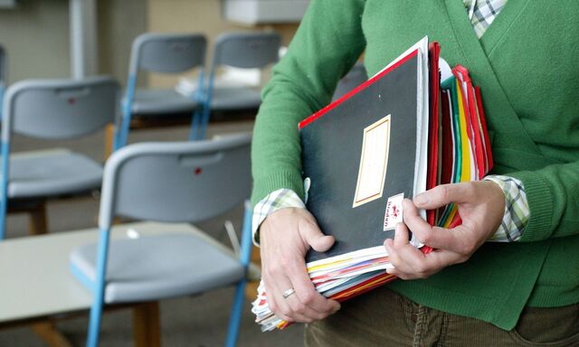 Die Lehrer können künftig die Arbeitszeit in einem Korridor zwischen 45 und 55 Prozent reduzieren.