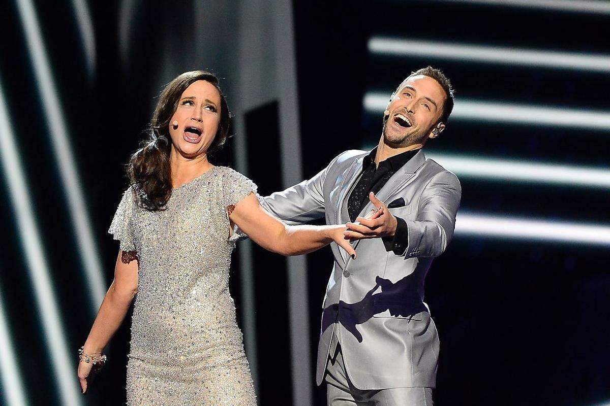 Es fing mit großem Musical-Kitsch an. Die Moderatoren Petra Mede und Mans Zelmerlöw sangen außer Konkurrenz und wärmten die Menge in der Stockholmer Ericsson-Arena für die folgenden 18 Nationen auf, die beim zweiten Halbfinale des Song Contests um eines von zehn Finaltickets sangen. Im Gegensatz zum Dienstag war der Abend deutlich unterhaltsamer. Die Performances in der Einzelkritik.