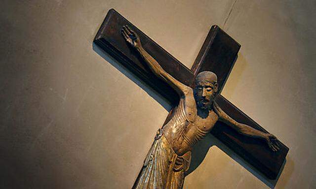 Kreuz darf Italiens oeffentlichen