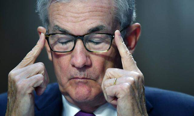 Der Präsident der Federal Reserve, Jerome Powell, zieht seine Pläne durch und erhöht die Leitzinsen das erste Mal seit vier Jahren.