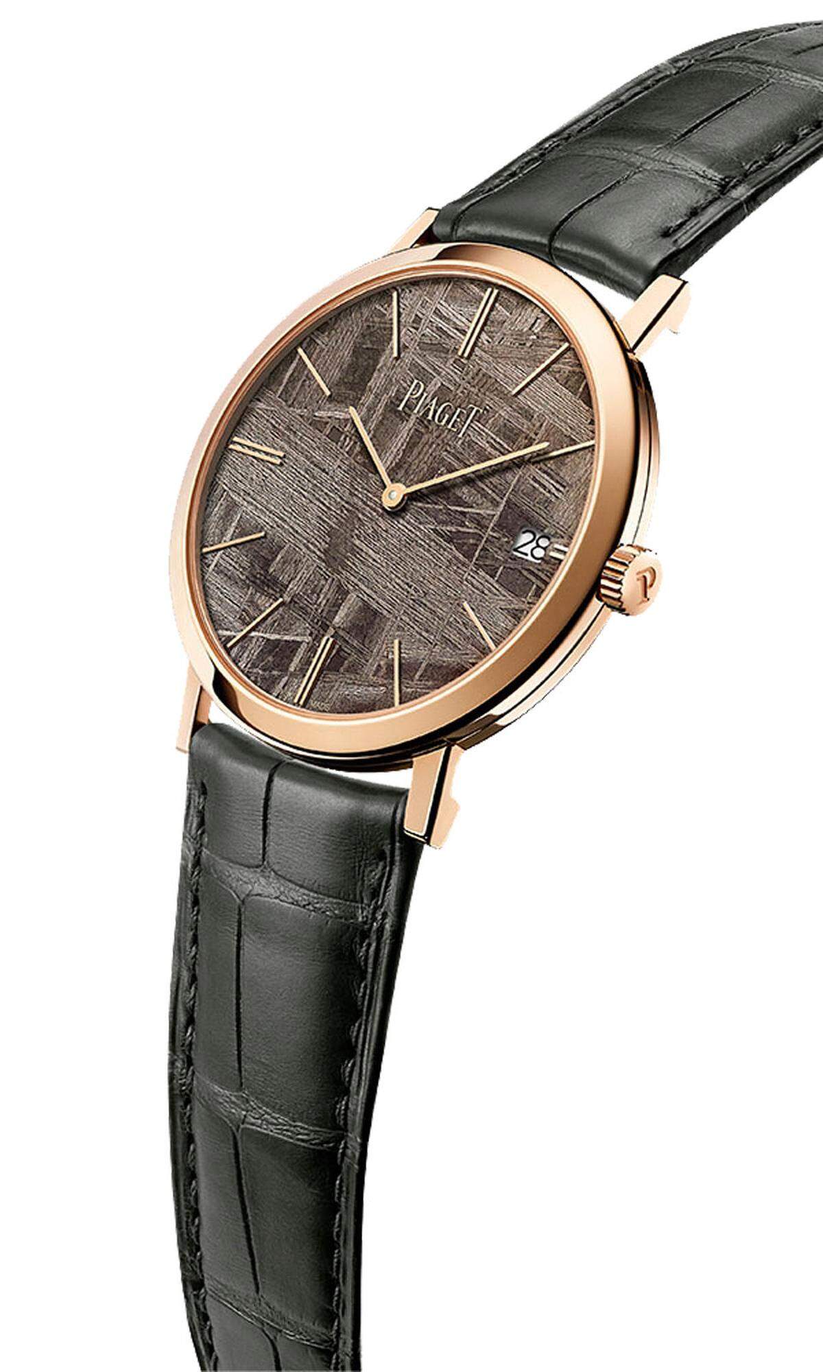 Piaget „Altiplano ­Meteorite". Die neue Version der ikonenhaften Dress Watch aus dem Hause Piaget ist nicht von dieser Welt – dank eines Zifferblatts aus Meteoritengestein. Weitere wesentliche Merkmale: die Gesamthöhe von 6,3 Millimetern, die 40-Millimeter-Diagonale und eine limitierte Stückzahl von 300  Exemplaren.