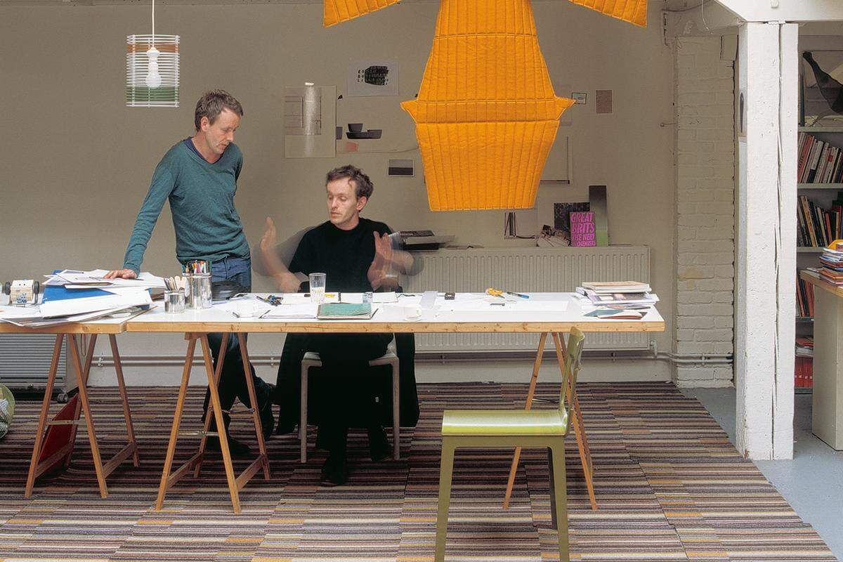 Ronan Bouroullec (links) und sein Bruder Erwan suchen die Harmonie in den Dingen.