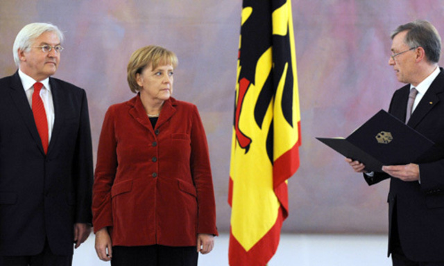 Große Koalition in Deutschland ist offiziell Geschichte. Bundespräsident Horst Köhler entlässt die Minister