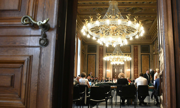 In 78 Sitzungen hat der Hypo-U-Ausschuss 124 Zeugen befragt. Jetzt liegt der Entwurf für einen Endbericht zur Pleite der Kärntner Landesbank vor.