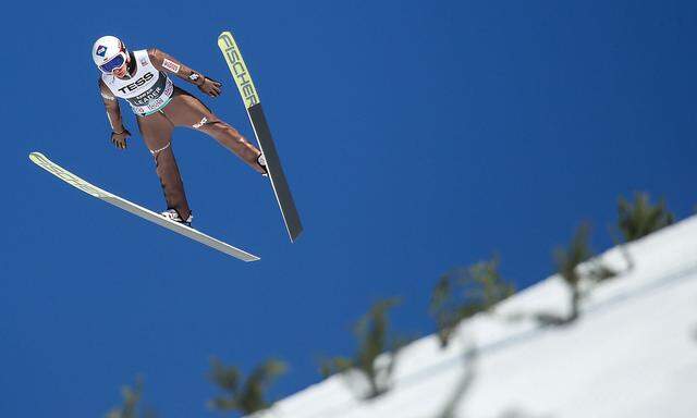 Der Pole Kamil Stoch führt die Raw-Air-Wertung an