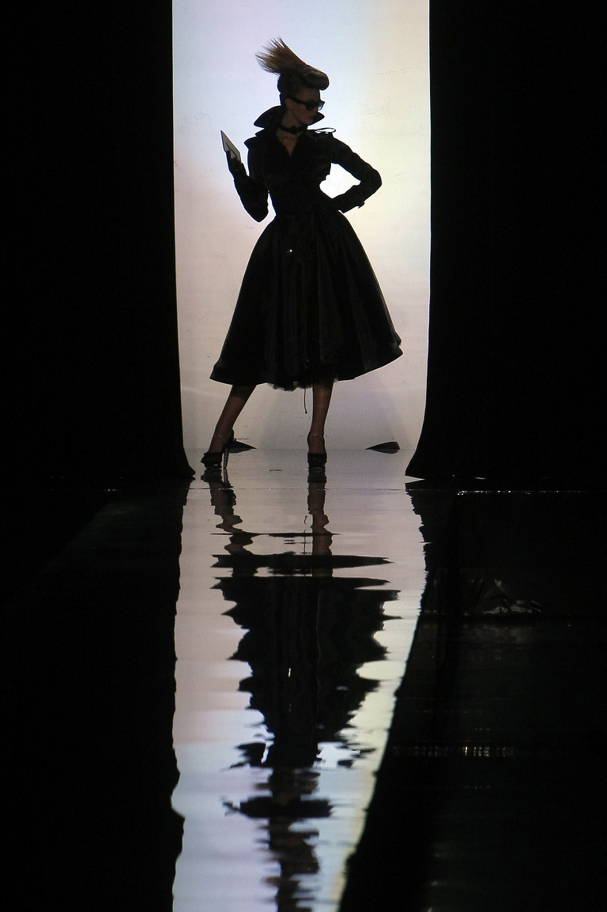 Für Jean Paul Gaultier ist "Punk not dead". Das möchte er zumindest mit seiner Haute Couture demonstrieren.