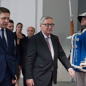 EU-Kommissionspräsident Juncker und Premier Fico in Bratislava.