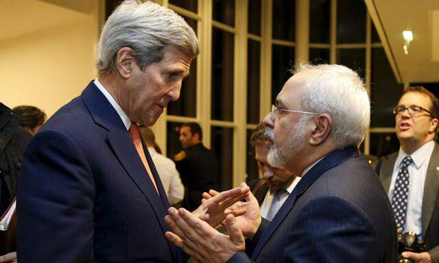 John Kerry und Javad Zarif.