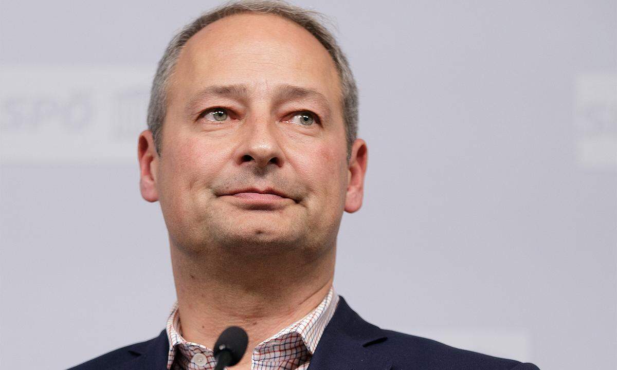 "Warat ma alle gleich, warat's a oasch" Bürgermeister-Kandidat Andreas Schieder will die Wiener SPÖ einen, aber nicht gleichmachen.