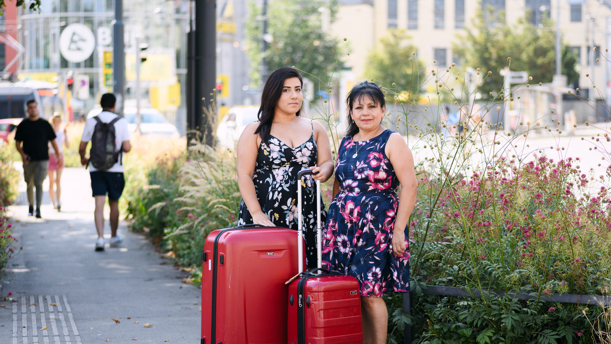 Diana El Masri hat eine kolumbianische Mutter und einen ägyptischen Vater. Ihre Sommer verbringt sie jedes Jahr in Villanueva, in Kolumbien. 