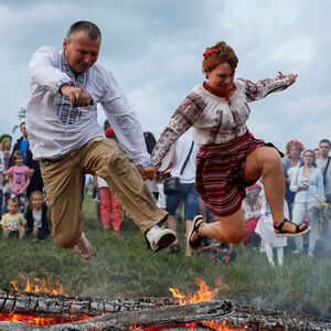 Sehen so Neonazis aus? Die Ukrainer feiern die Sommersonnenwende am Tag von Iwan Kupala (Johannes dem Täufer) entsprechend dem Gregorianischen Kalender am 7. Juli.