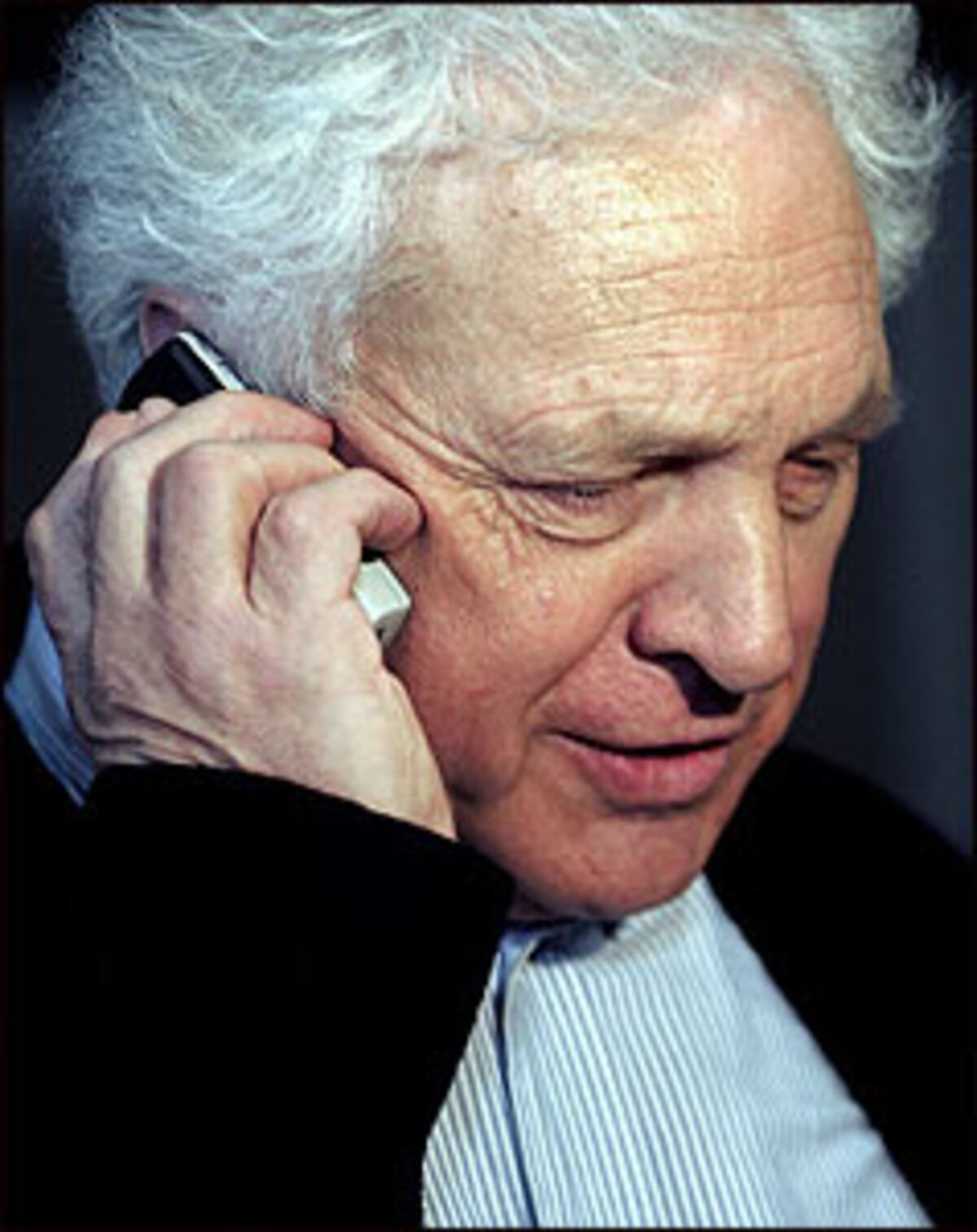 "Es ist ein Wahnsinn, wenn dauernd Auslaufmodelle Zukunftsmodelle verhandeln." Neue "Modelle" wünscht sichder Tiroler Arbeiterkammer-Präsident Fritz Dinkhauser - und zwar im VP-Verhandlungsteam.