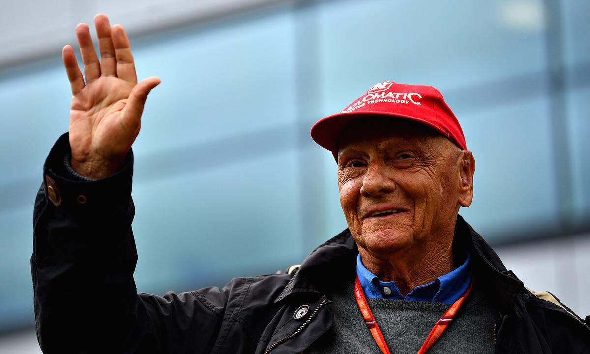 Niki Lauda ist seinerseits 2009 noch einmal Papa von Zwillingen geworden - obwohl er schon 60 Lenze zählte. 