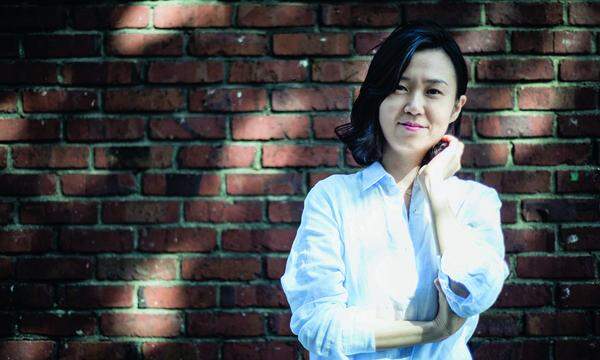 Cho Nam-Joo, geboren 1978 in Seoul, regte mit ihrer Literatur eine Debatte über die die Gleichberechtigung der Geschlechter in Südkorea an. 