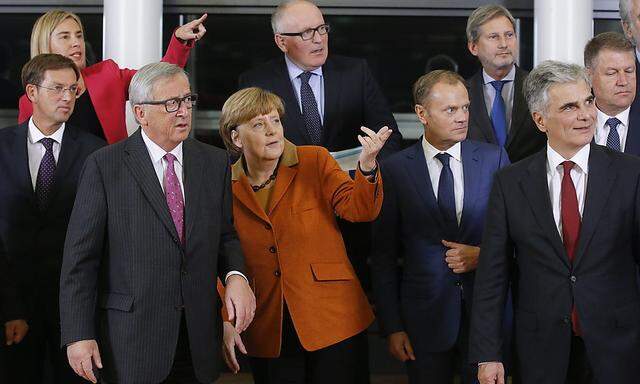 Staats- und Regierungschefs besprachen sich mit den EU-Amtsträgern über die Flüchtlingskrise.