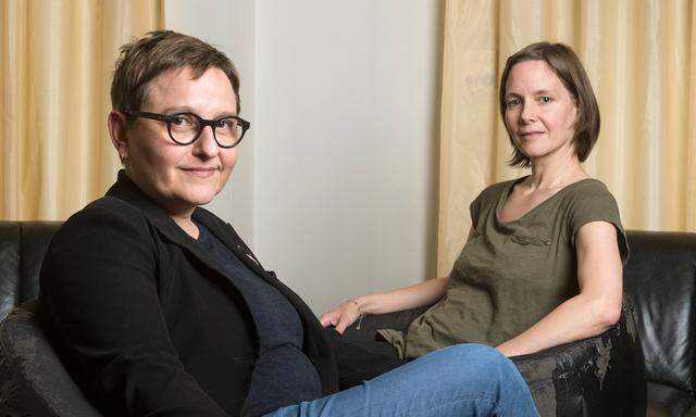 Weibliche Perspektive.  Christina Rast (links) und Katrin Grumeth (rechts) beim Interview. 