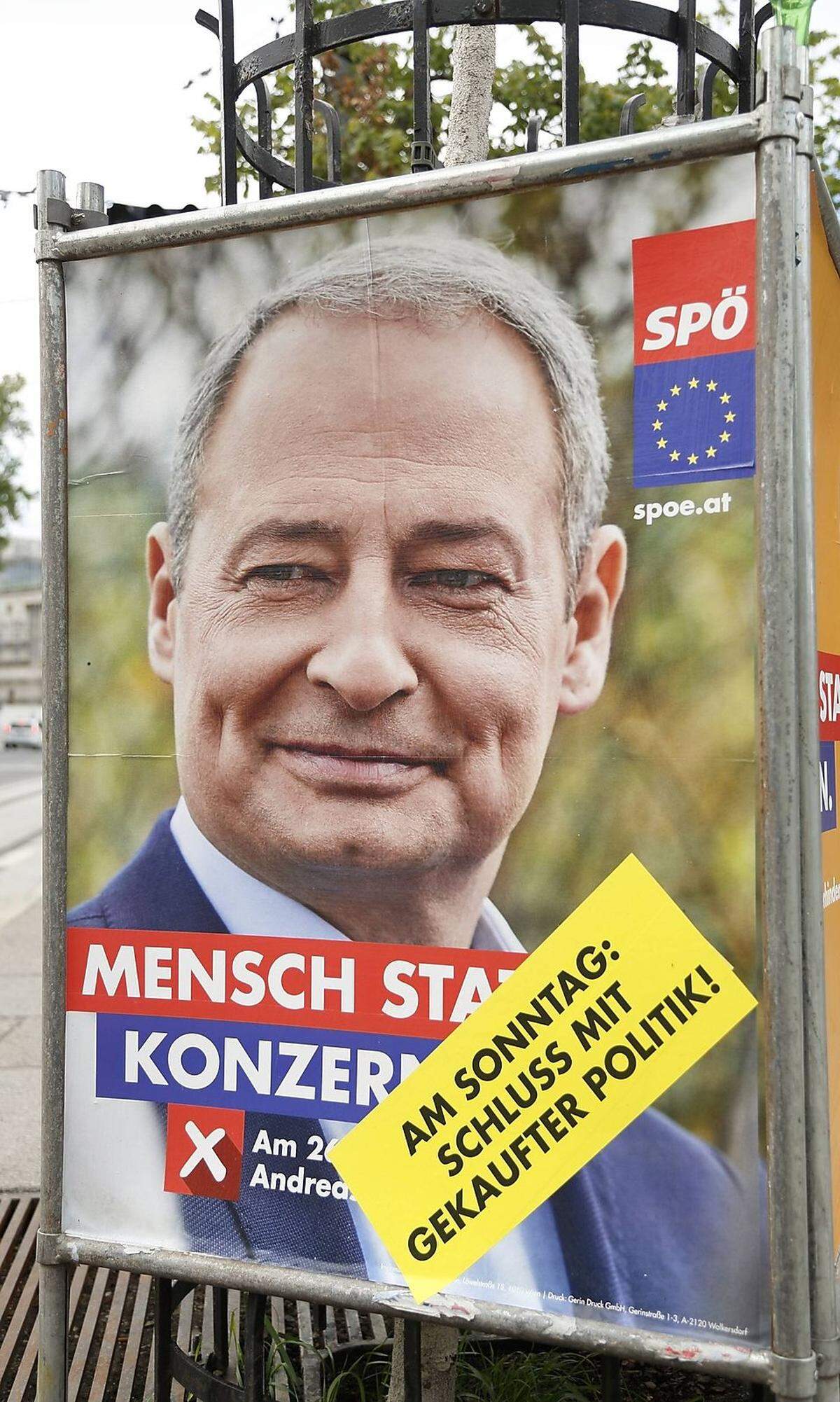 Schieder setzte im Wahlkampf auf betont sozialdemokratische Kernthemen, die Kontrolle von Großkonzernen etwa. "Mensch statt Konzern" wurde plakatiert; in den Fernsehduellen erwies sich Schieder als verlässlicher Sager-Lieferant. Die "Ibiza-Affäre", die in Wien die türkis-blaue Koalition sprengte, vermerkte die SPÖ nicht nur auf ihren Plakaten, nein ...