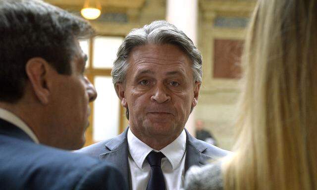 Schwarzer Tag für Ex-FPÖ-Klubobmann Peter Westenthaler: Ein Drei-Richter-Senat schickte ihn für acht Monate hinter Gitter.