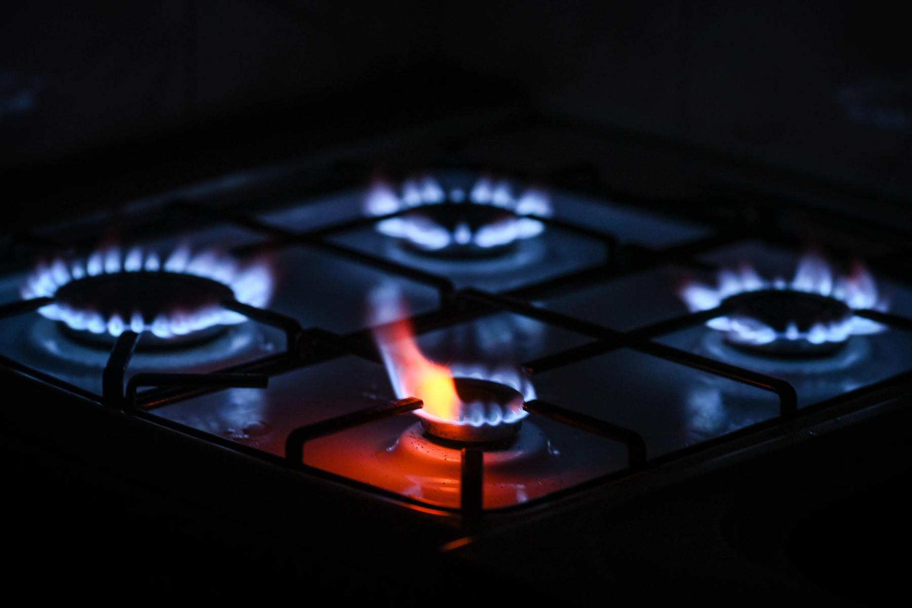 Netzkosten für Gas steigen 2026 weiter - Entspannung bei Stromnetzgebühren