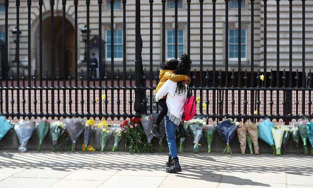 View of Buckingham Palace after Prince Philip has died in London