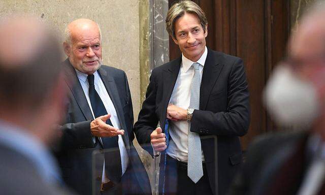 Im Buwog-Prozess (Bild) wurde Ex-Finanzminister Karl-Heinz Grasser erstinstanzlich verurteilt. In Sachen "Eurofighter" aber wurde das Verfahren gegen ihn umgehend eingestellt. 