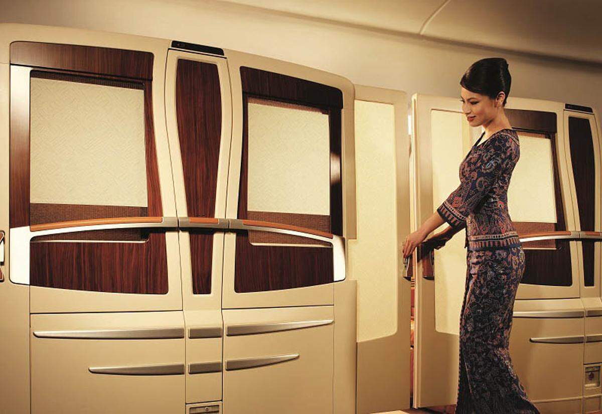 Seit 2008 hat Singapore Airlines eine eigene "Suite Class" im Angebot und damit die luxuriöseste Art zu fliegen, zumindest was kommerzielle Fluglinien betrifft.