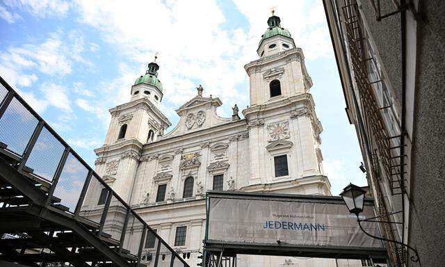 Wer am Domplatz spielt und arbeitet, braucht ein temporäres Heim.