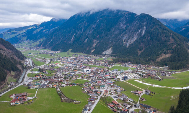 Im Zillertal in Tirol gab es gehäuft Covid-19-Infektionen – im Bild Mayerhofen.