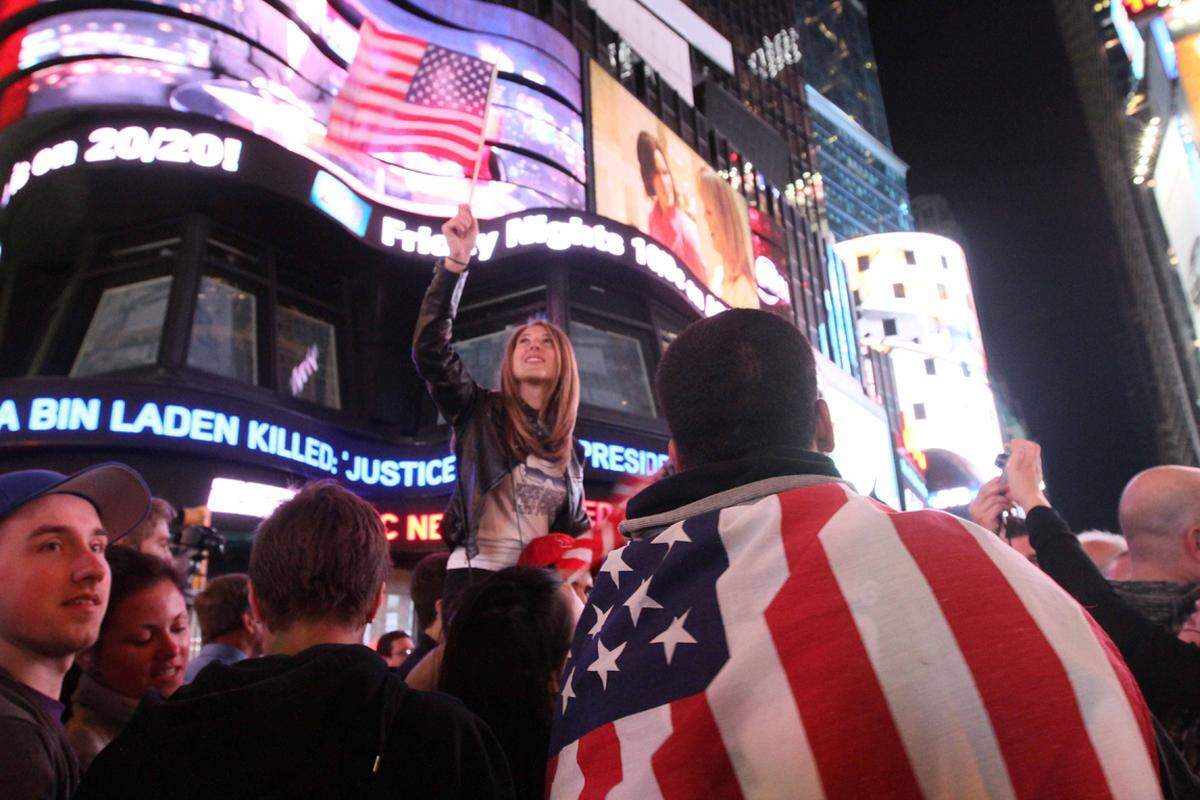 "9/11 hat mein Leben auf schreckliche Weise verändert", sagt ein Feuerwehrmann in New York an der Stelle, an der einst die Türme des World Trade Centers standen. "Aber heute haben wir Gerechtigkeit erfahren. Es ist Krieg, und ich fühle: Wir haben gewonnen."