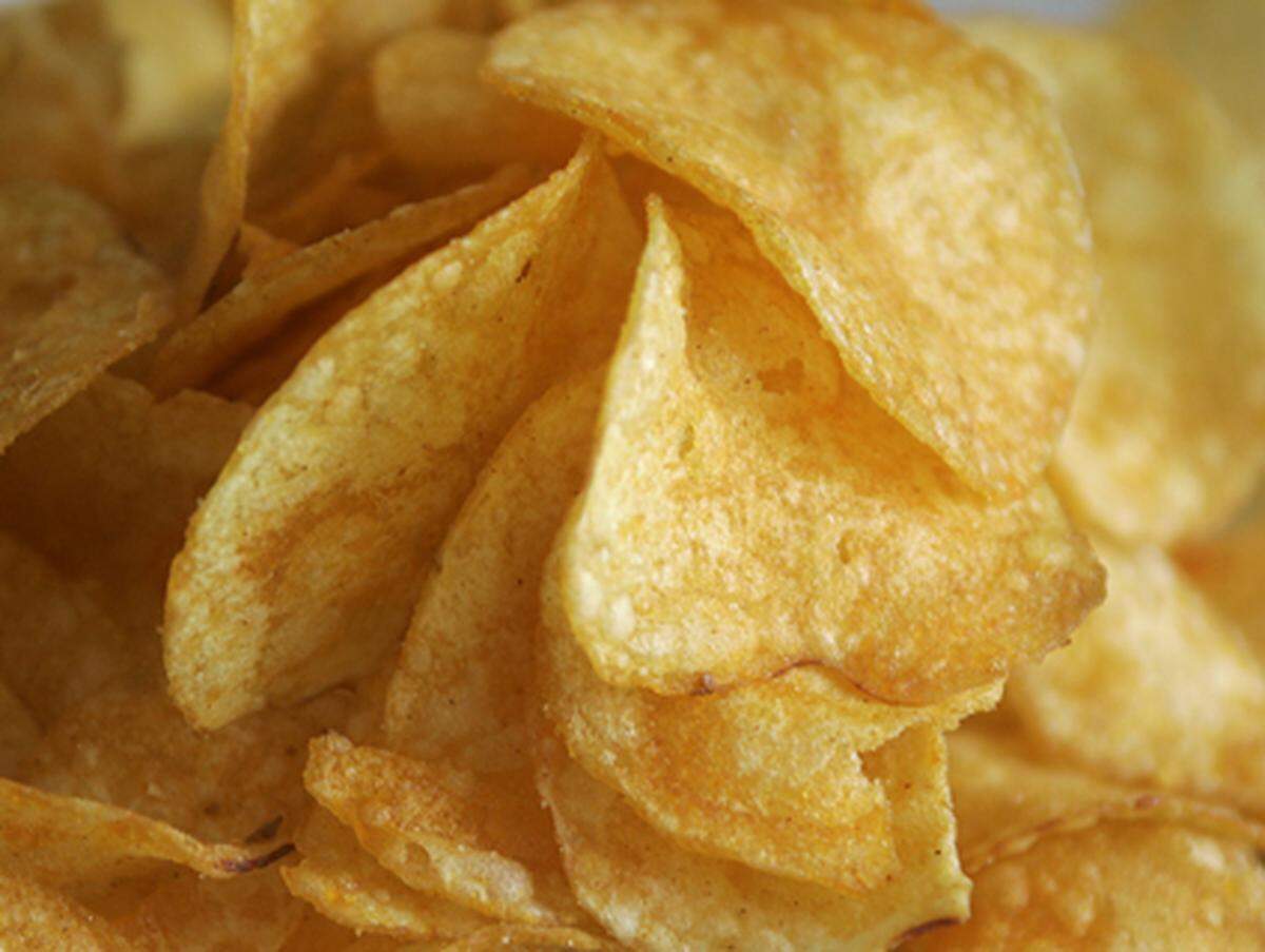 Preisausschreiben sind auch in den USA beliebt. Auf einer Packung Chips stand daher: "Sie können gewinnen. Kauf ist nicht Voraussetzung für Gewinn. Mehr Details auf der Innenseite der Packung". Die Frage ist: Wie kann man die Innenseite sehen, ohne die Packung zu kaufen?