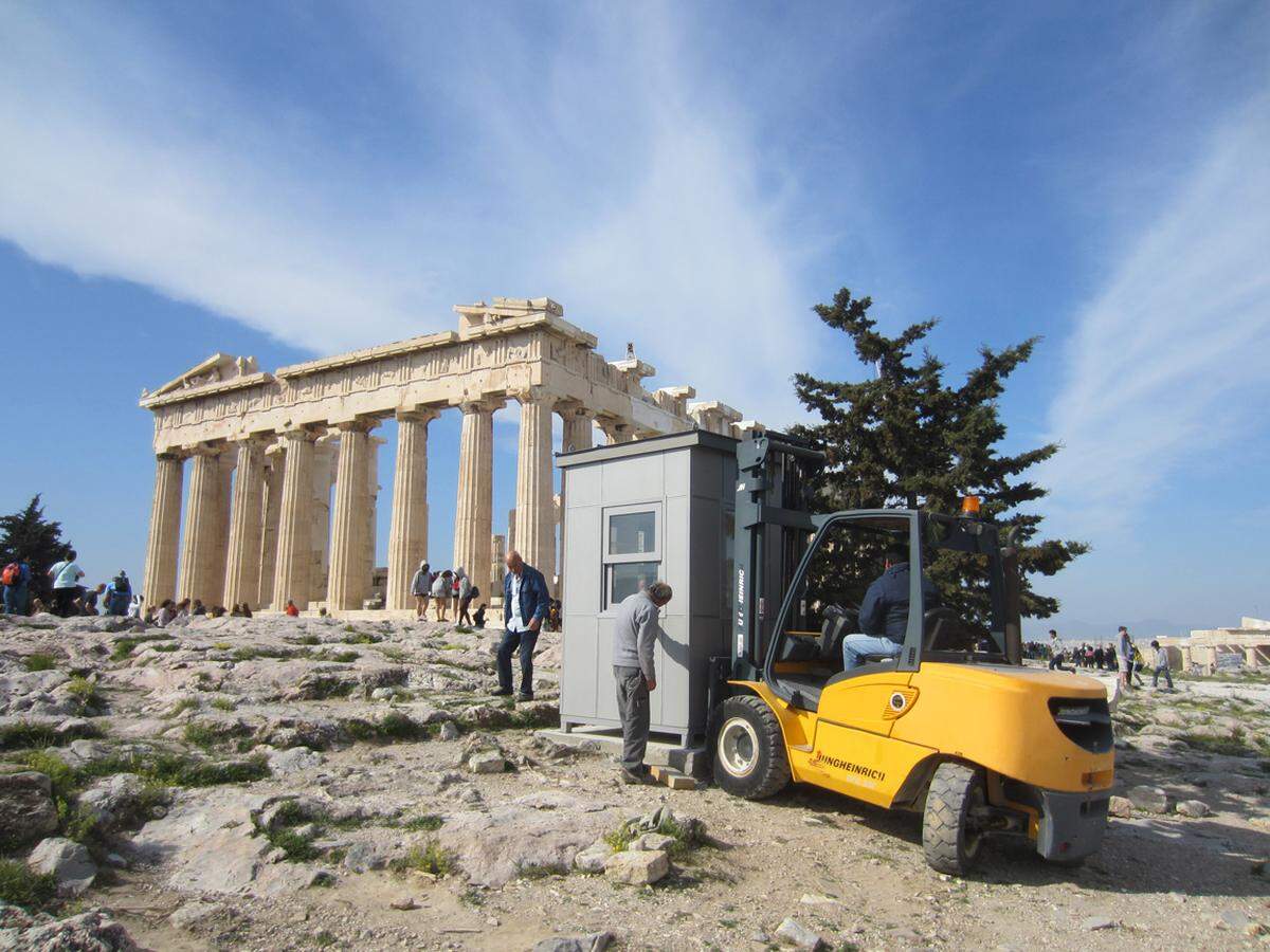 Der Parthenon und seine Umgebung, das alles ist nie fertig, das muss seit fast 2.500 Jahren immer weitergebaut werden.