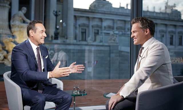 Heinz-Christian Strache (l.) im Gespräch mit Tarek Leitner.