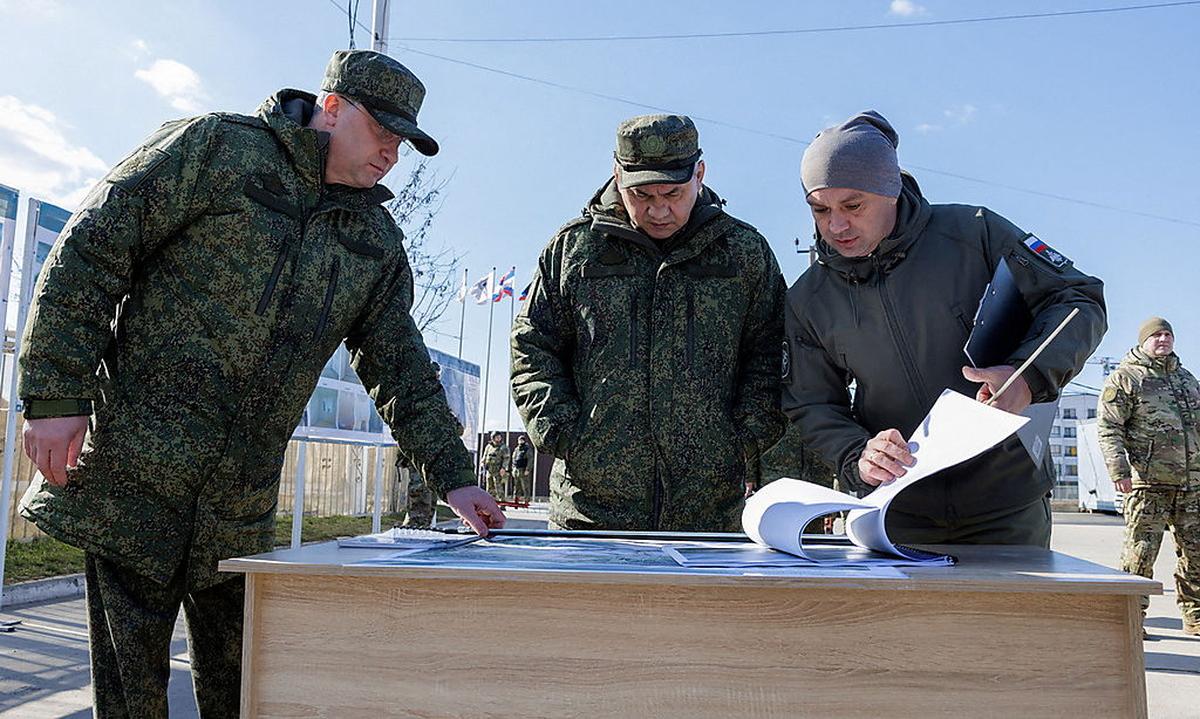 Sergej Schoigu in Mariupol.