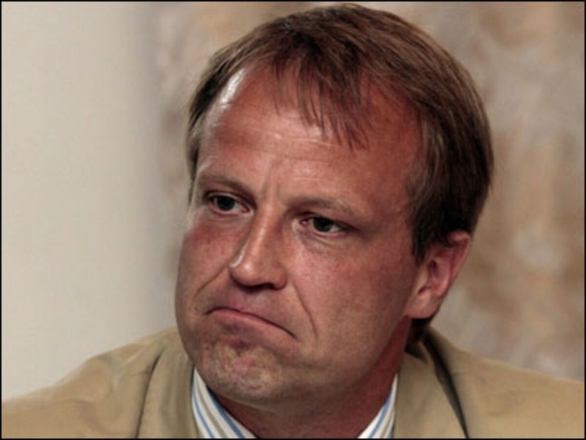 "Im Notfall gehen wir ins Bärental Holz schlägern." Der geschäftsführende FP-Landesobmann Karlheinz Klement will sich im Streit um das Parteivermögen mit dem Kärntner BZÖ in jedem Fall schadlos halten, auch wenn das Bündnis streng juristisch gar nicht existieren sollte, wie die FPÖ vermutet.