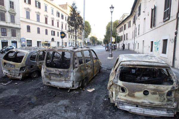 Es waren die schwersten Ausschreitungen in Italien seit dem G8-Gipfel in Genua vor zehn Jahren.