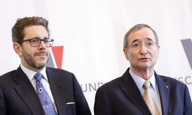 Wirtschaftskammer-Präsident Christoph Leitl mit seinen Nachfolger Harald Mahrer (l.).