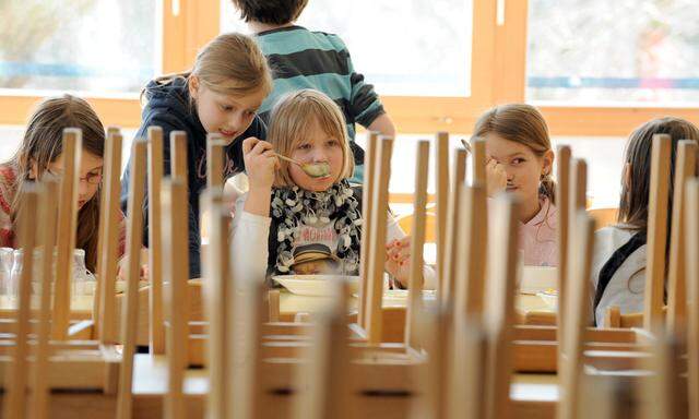  Mittagessen in der Schule und verpflichtender Nachmittagsunterricht: Darüber entscheidet in Wien allein die Stadt.