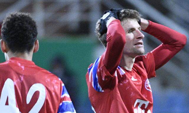 Triple-Sieger FC Bayern zeigt ungewohnte Schwächen, im Bild Thomas Müller.