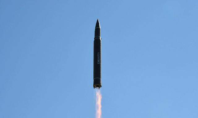 Nordkoreas Test einer ballistischen Interkontinentalrakete (ICBM)