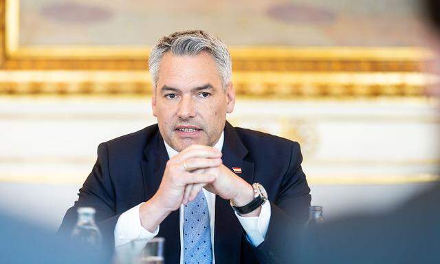 Karl Nehammer (ÖVP) lud am Dienstag wieder zum „Kanzlergespräch“.