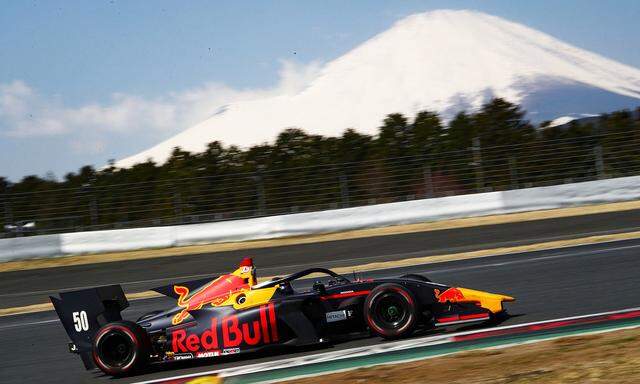 Dreht in Japan seine Runden: Red-Bull-Pilot Lucas Auer. 