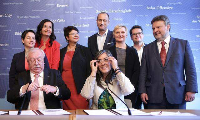 Neustart ohne viel Neues: Bürgermeister Michael Häupl (SPÖ) und Vizebürgermeisterin Maria Vassilakou (Grüne).