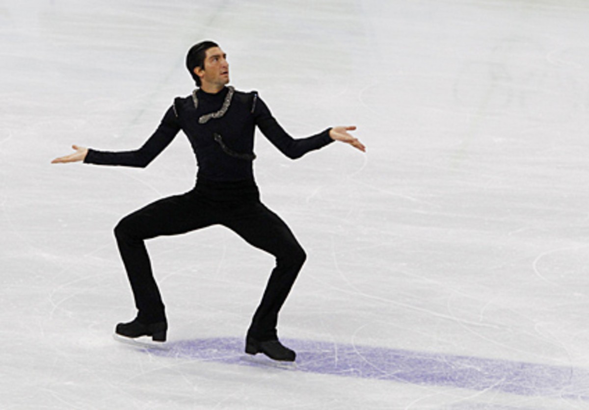 ... den US-Amerikaner Evan Lysacek und 0,60 auf den Japaner Daisuke Takahashi hatte, ging Donnerstagabend bei der Kür in die Knie und musste sich mit Silber begnügen.