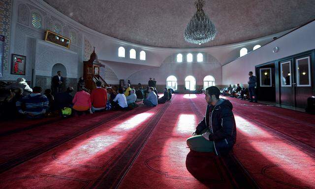 Derzeit sind auch Österreichs Moscheen leer, es finden keine Gebete statt (Archivbild).
