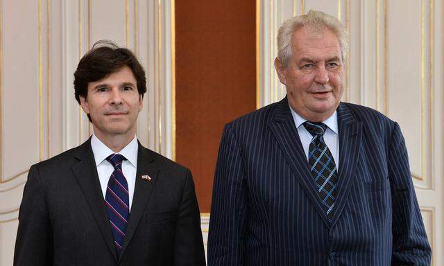 New U S ambassador to the Czech Republic Andrew Schapiro left hands his credentials to Czech Pres