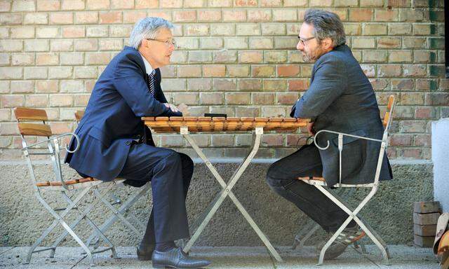 Landeshauptmann Peter Kaiser (l.) im Gespräch mit „Presse“- Redakteur Martin Fritzl