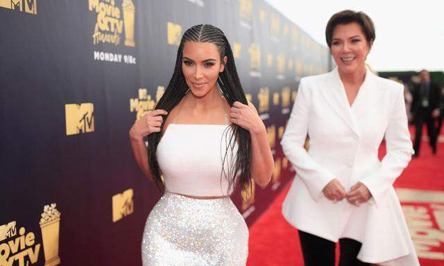 Kim Kardashian und ihre Mutter Kris 