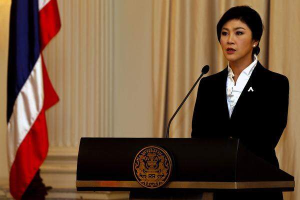 Wie lange sie noch an der Spitze Thailands steht, ist fraglich. Yingluck Shinawatra ist seit August 2011 Premierministerin von Thailand. Shinawatra hat angesichts der Massenproteste das Parlament in Bangkok aufgelöst. Es soll Neuwahlen geben. Jedoch ist ein neuerlicher Sieg von Shinawatras Partei "Pheu Thai" nicht ausgeschlossen.
