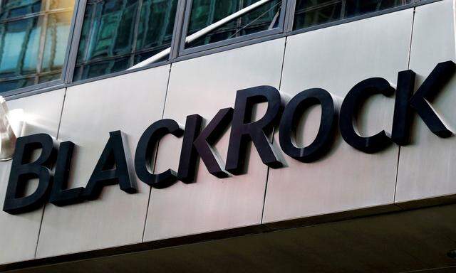 Blackrock will sich in die Welt von Bitcoin und Blockchain vorwagen.
