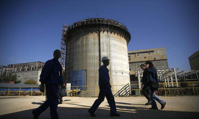 Das Atomkraftwerk Cernavoda soll zwei zusätzliche Meiler bekommen. Die bisherigen Interessenten haben abgesagt.